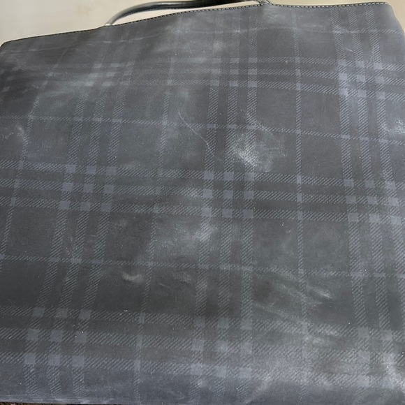 Burberry London Plaid Tote Bag - Picture 16 of 16